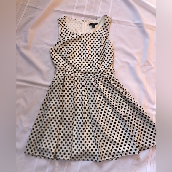 Black and White Polka Dot Dress - Picture 3 of 15